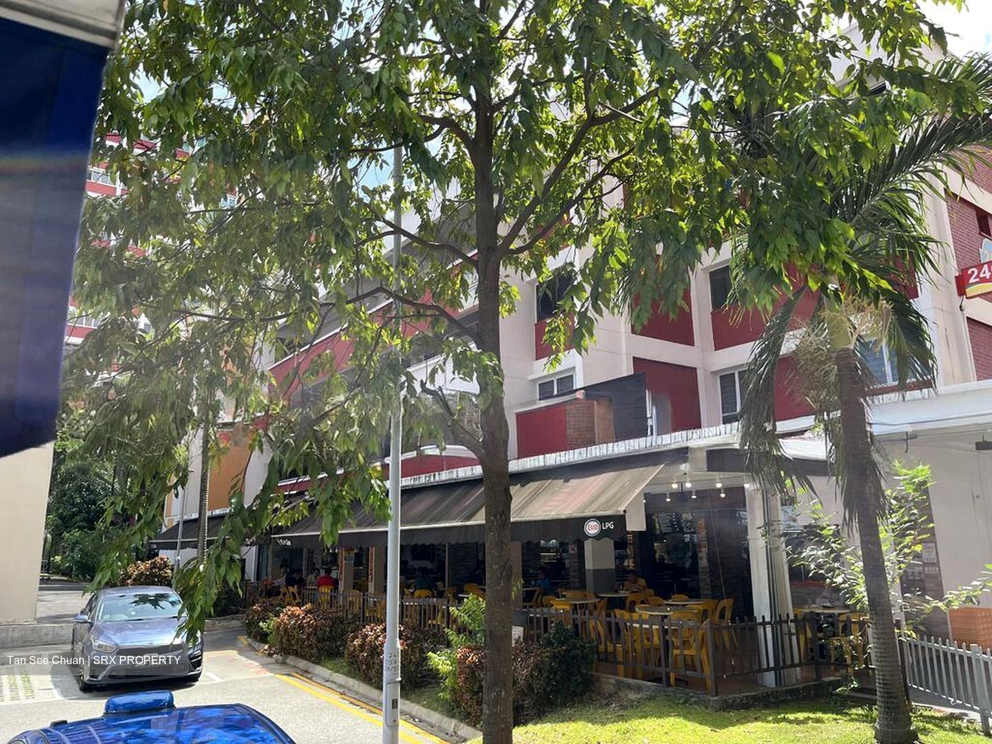 Hougang Avenue 3 (D19), Shop House #526294861